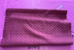 ZBYTEK - teplákovina prošívaná - tmavá malina 38cm