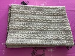 ZBYTEK - teplákovina copánky šedá 55 cm 