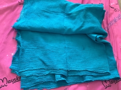 ZBYTEK mušelín — modrá batika 102 cm 