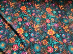 KAZOVKA Silky  umělé hedvábí vzor výšivka magické květy - světlé čáry z jedné strany viz foto