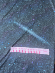 KAZOVKA legínovina/úplet milk silk  vzor MANDALA NA TMAVÉ - kopie