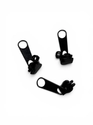 Jezdec k zipům 8mm - non lock -s očkem na zámek  černá 
