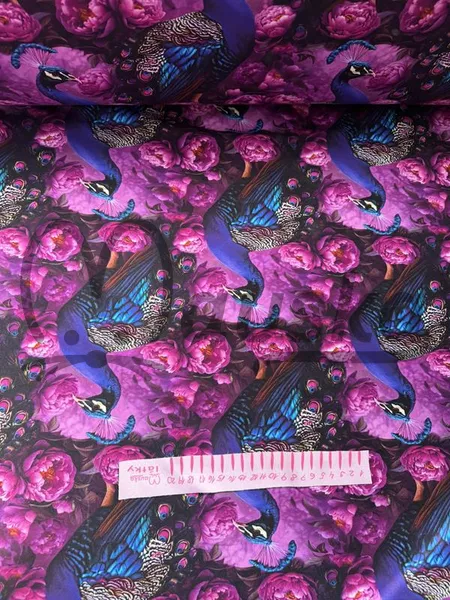  ÚPLET - PAVÍ ROMANCE